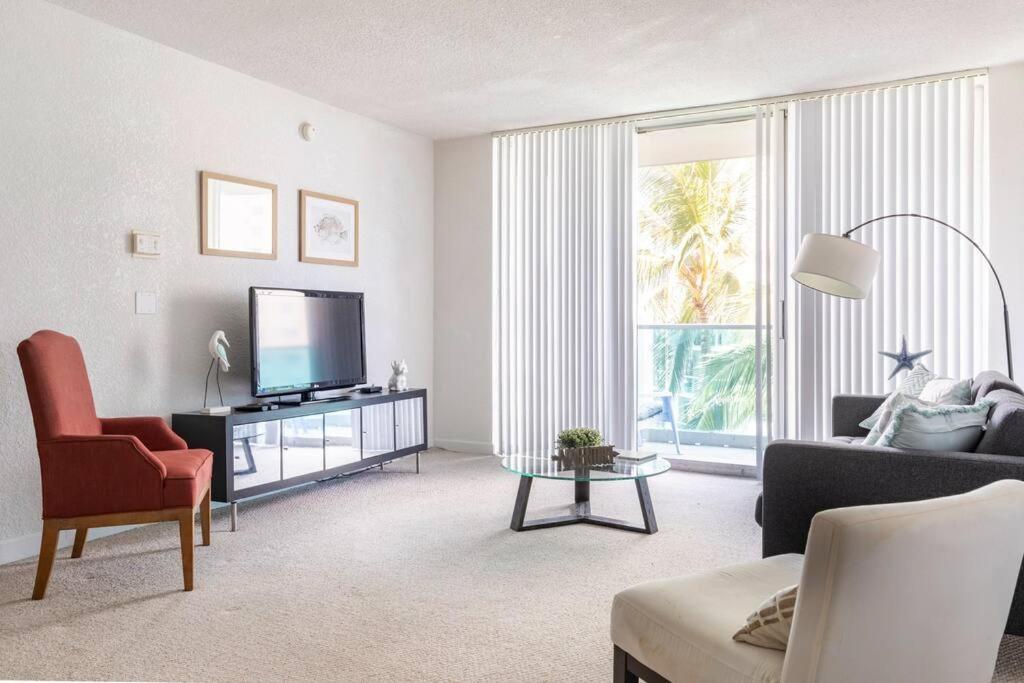 Amazing Apartment On The Beach Голливуд Экстерьер фото